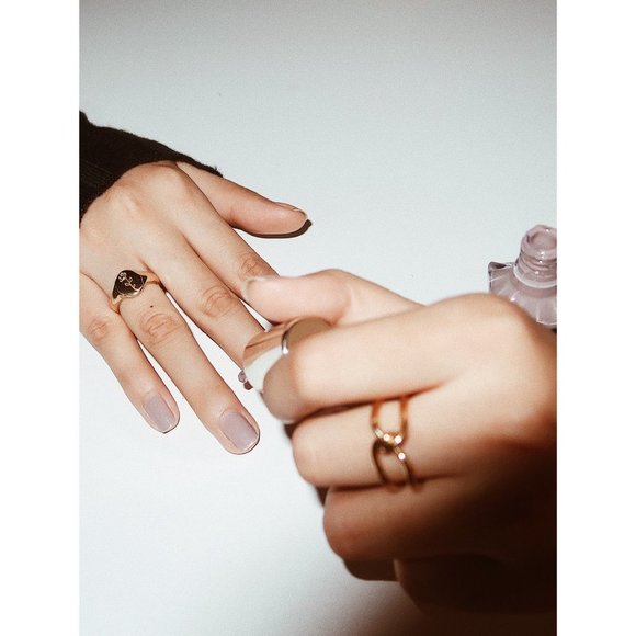 NEW 18K Gold Plated Rose Flower Signet Ring - Picture 3 of 10